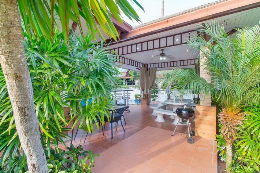 Villa Nataly Na Chom Thian Exteriör bild